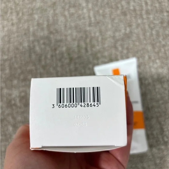 La Roche posay - Picture 5 of 5